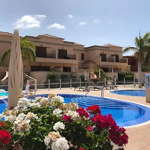 Del Duque With Private Pool Villa